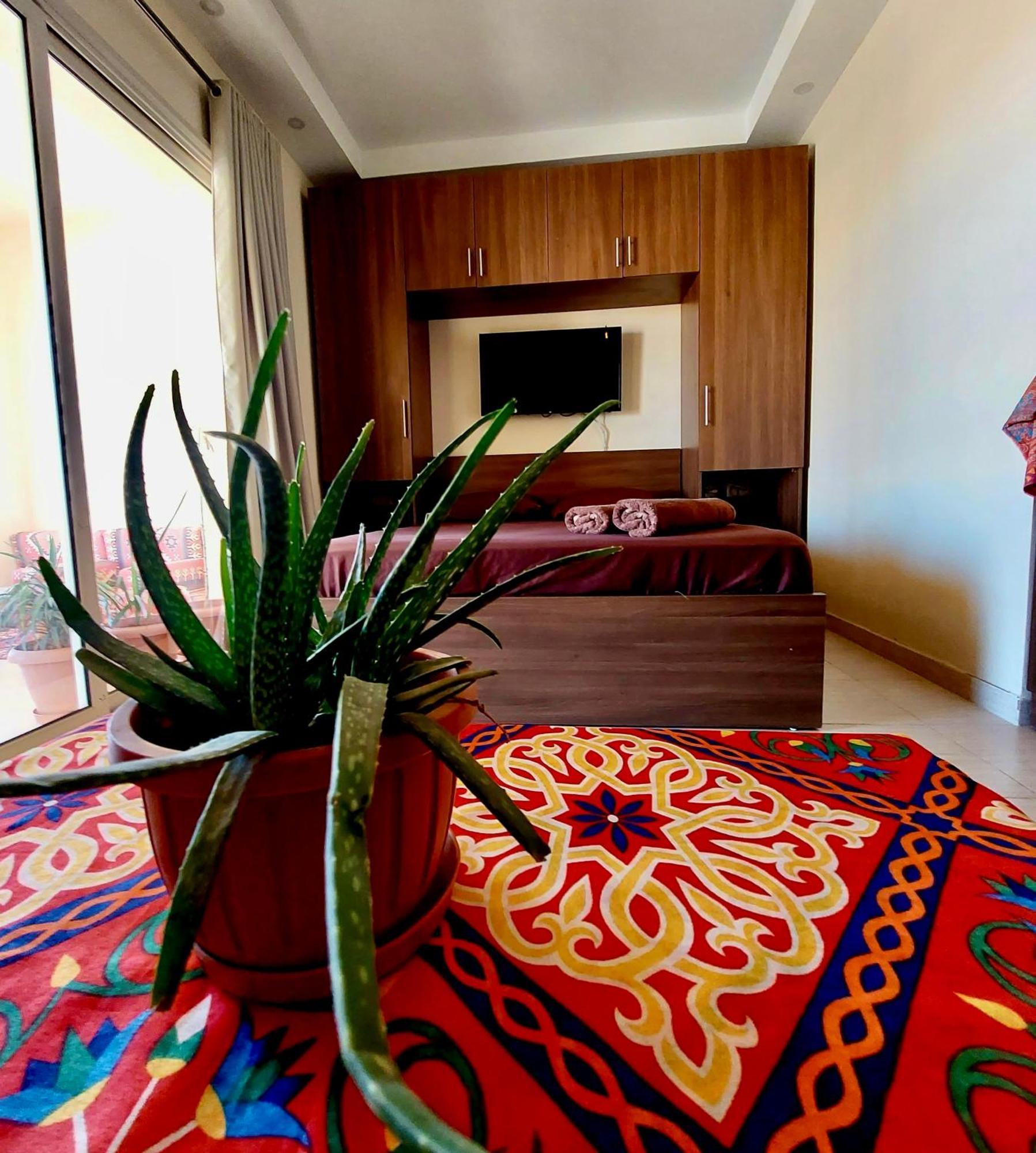 Florenza Khamsin - Sea View / Free Wi-fi *